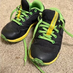 Merrell Kids Black and Yellow Sneakers